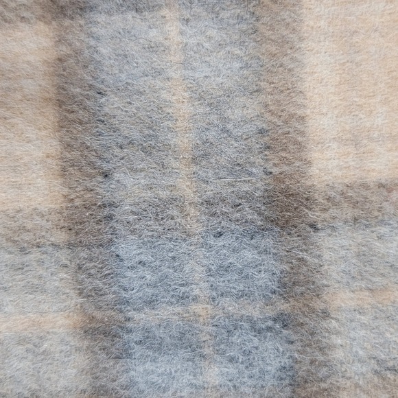 Edinburgh Cashmere NEW NWT Kids Scarf MacKellar Natural Plaid 100% Cashmere - Picture 5 of 9